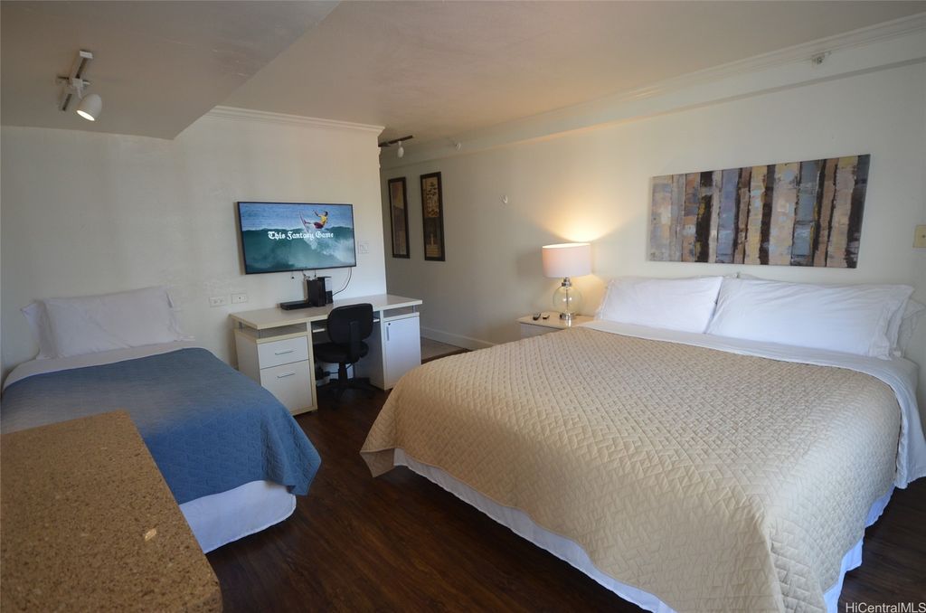 2463 Kuhio Avenue 1009, Honolulu, HI 96815