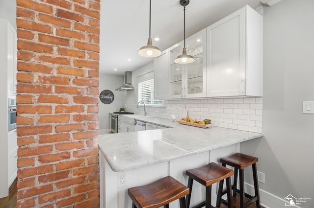 21532 S Military Street, Dearborn, MI 48124