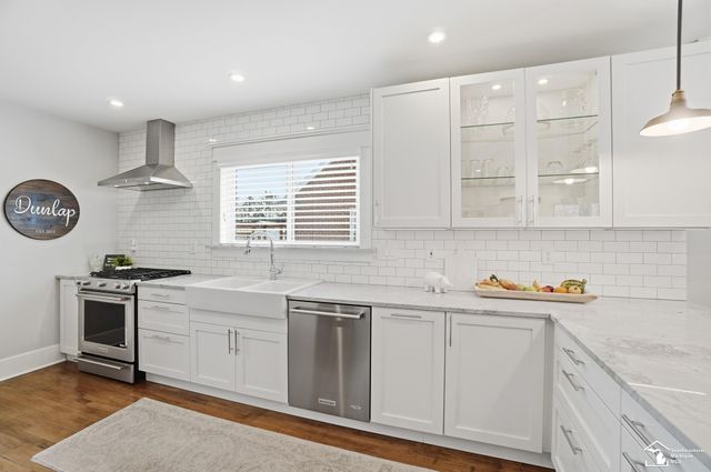 21532 S Military Street, Dearborn, MI 48124