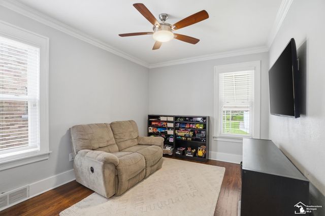 21532 S Military Street, Dearborn, MI 48124