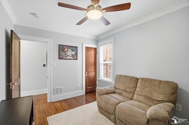 21532 S Military Street, Dearborn, MI 48124