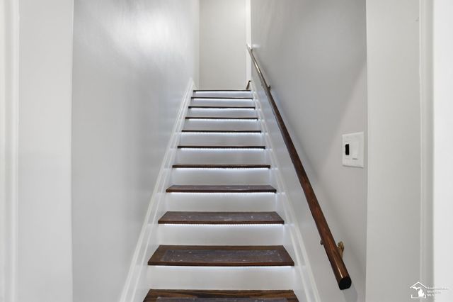 21532 S Military Street, Dearborn, MI 48124