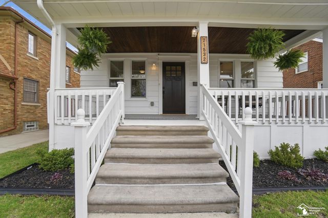 21532 S Military Street, Dearborn, MI 48124