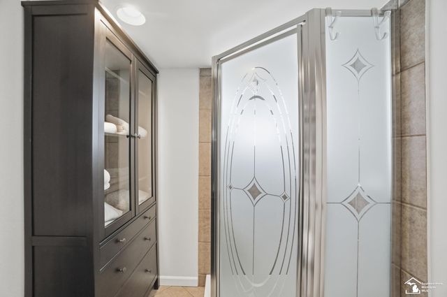 21532 S Military Street, Dearborn, MI 48124