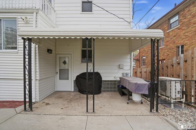 21532 S Military Street, Dearborn, MI 48124