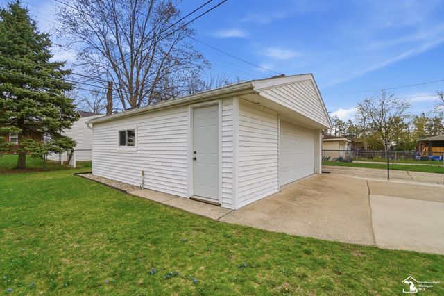 21532 S Military Street, Dearborn, MI 48124