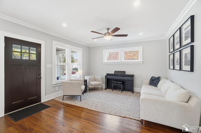 21532 S Military Street, Dearborn, MI 48124