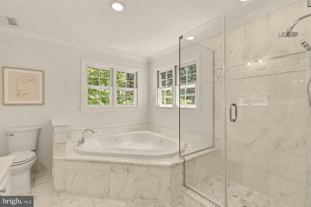 2487 OAKTON HILLS DR, Oakton, VA 22124