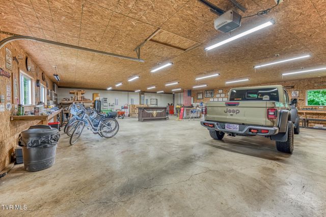 167 Country Acres Drive, Elizabethton, TN 37643