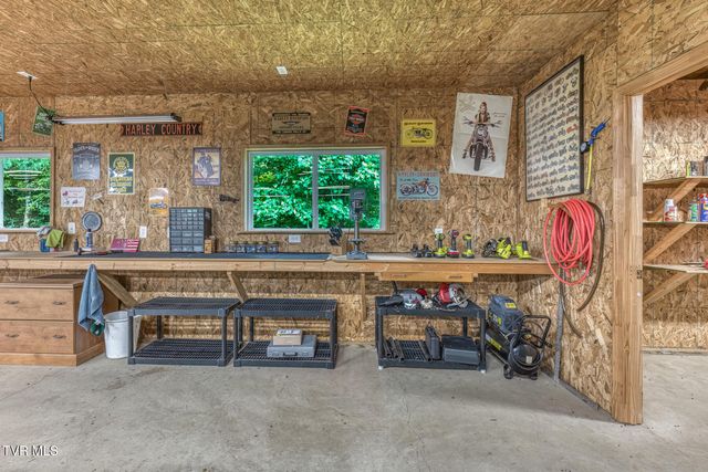 167 Country Acres Drive, Elizabethton, TN 37643