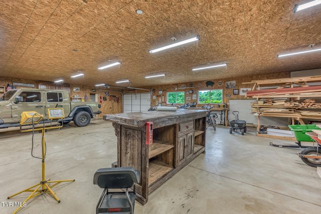 167 Country Acres Drive, Elizabethton, TN 37643
