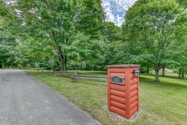 167 Country Acres Drive, Elizabethton, TN 37643
