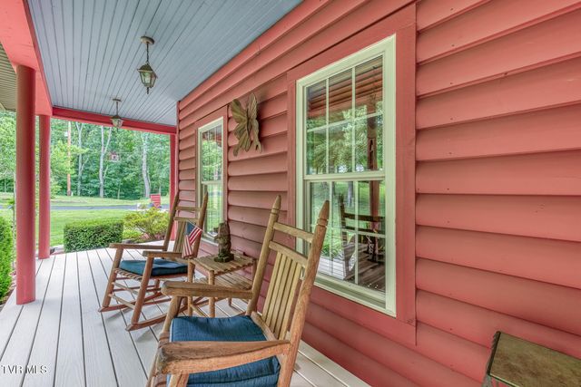 167 Country Acres Drive, Elizabethton, TN 37643
