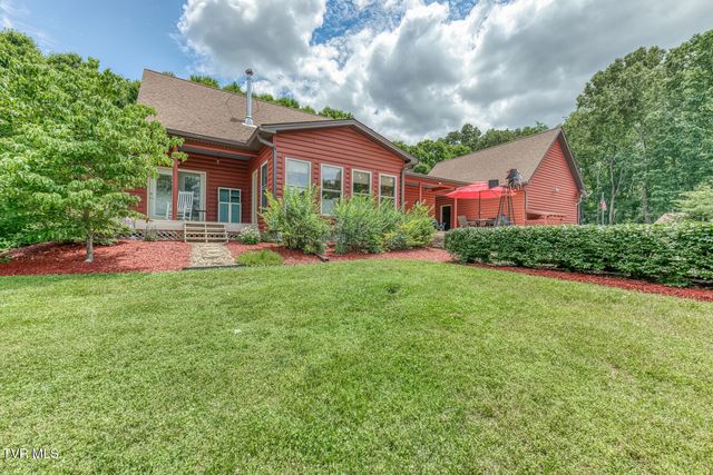 167 Country Acres Drive, Elizabethton, TN 37643