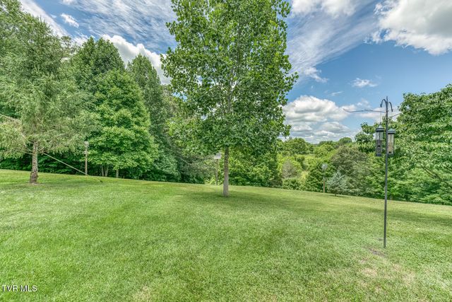 167 Country Acres Drive, Elizabethton, TN 37643