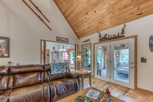 167 Country Acres Drive, Elizabethton, TN 37643