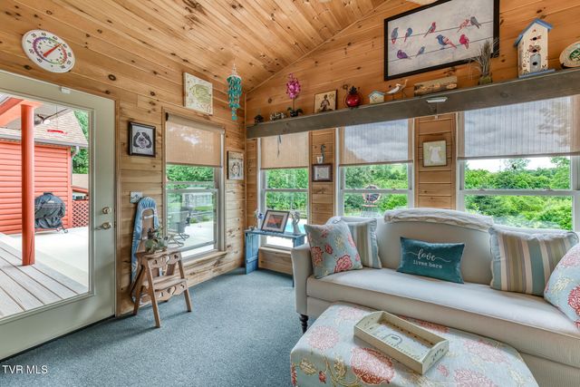 167 Country Acres Drive, Elizabethton, TN 37643
