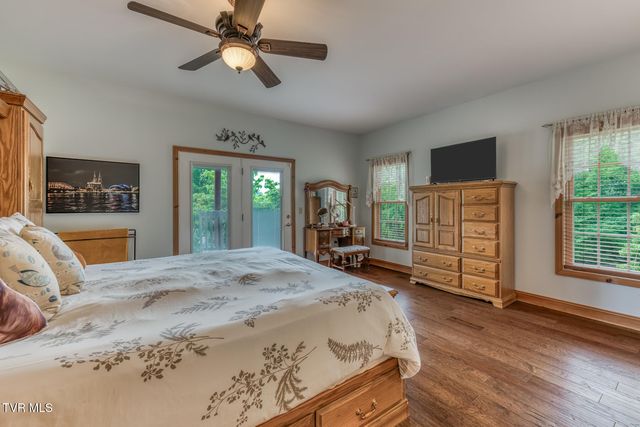 167 Country Acres Drive, Elizabethton, TN 37643