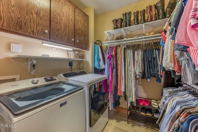 167 Country Acres Drive, Elizabethton, TN 37643