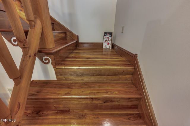 167 Country Acres Drive, Elizabethton, TN 37643
