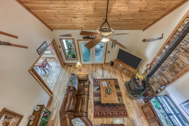 167 Country Acres Drive, Elizabethton, TN 37643