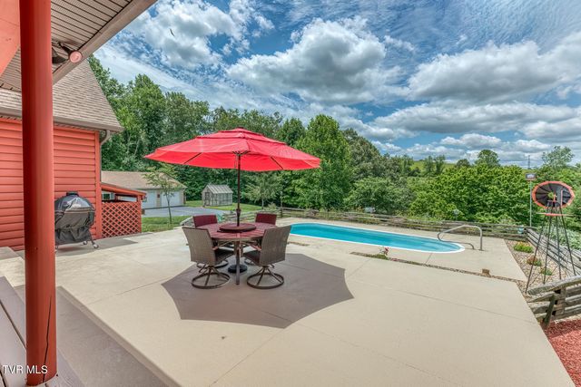 167 Country Acres Drive, Elizabethton, TN 37643