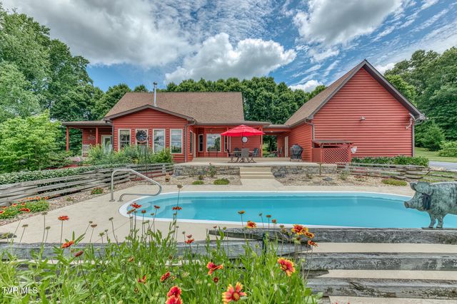 167 Country Acres Drive, Elizabethton, TN 37643