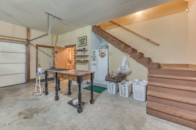 167 Country Acres Drive, Elizabethton, TN 37643