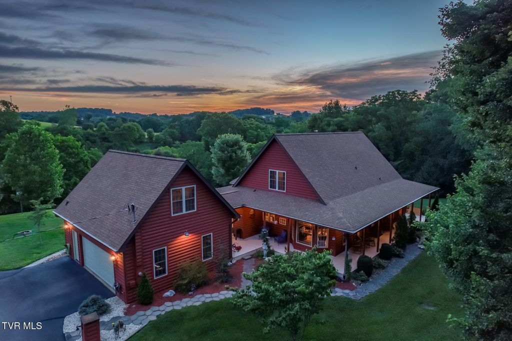 167 Country Acres Drive, Elizabethton, TN 37643