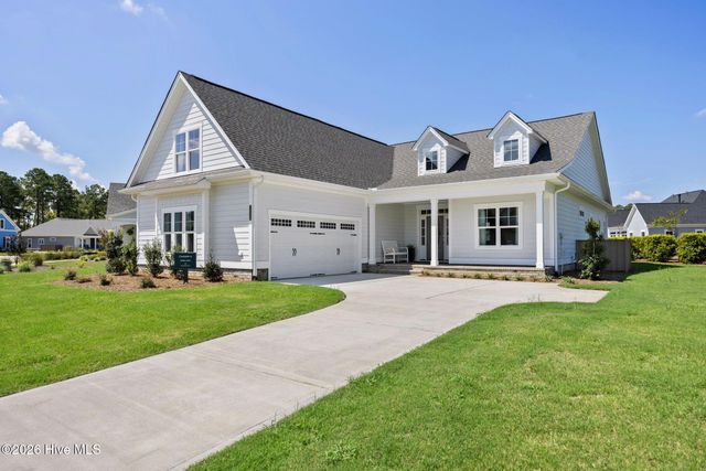 7326 Foxbriar Drive, Leland, NC 28451