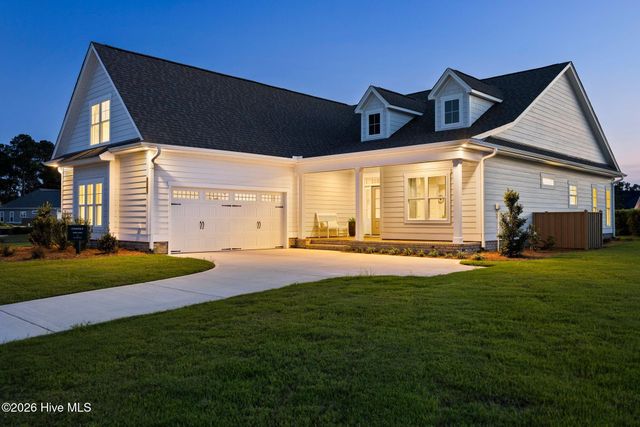 7326 Foxbriar Drive, Leland, NC 28451