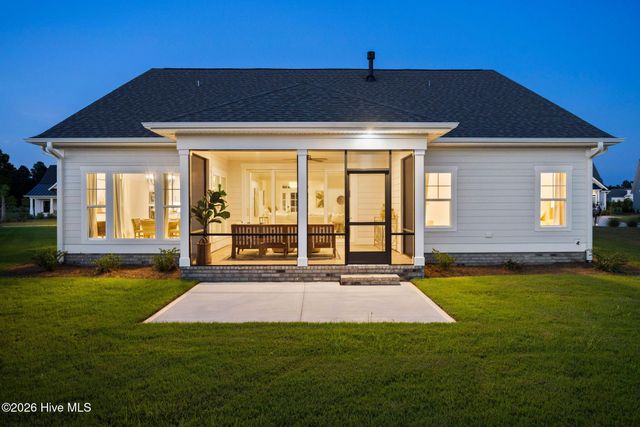 7326 Foxbriar Drive, Leland, NC 28451