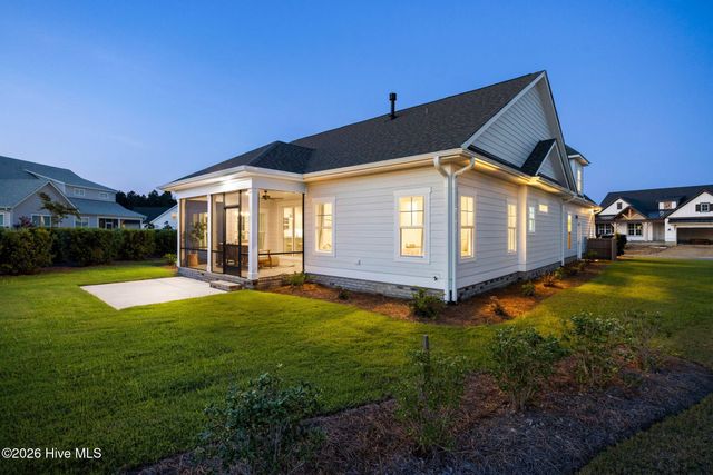 7326 Foxbriar Drive, Leland, NC 28451