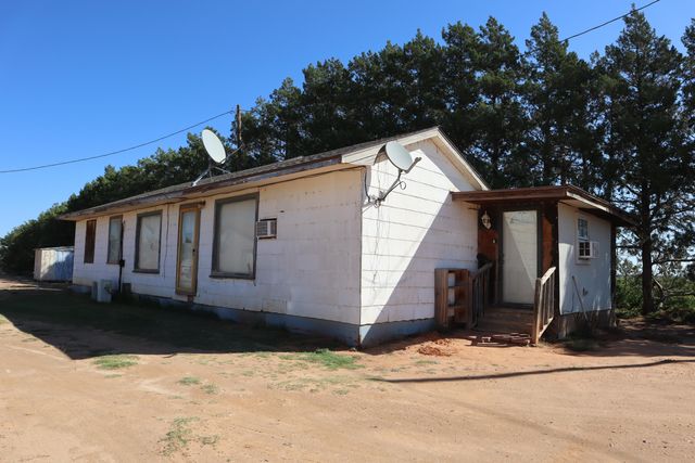 5993 Jaguar Road, Ropesville, TX 79358