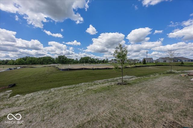 5573 Gaston Road, Avon, IN 46123