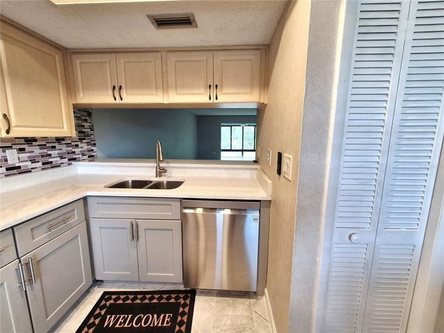 222 CARYL WAY, Oldsmar, FL 34677