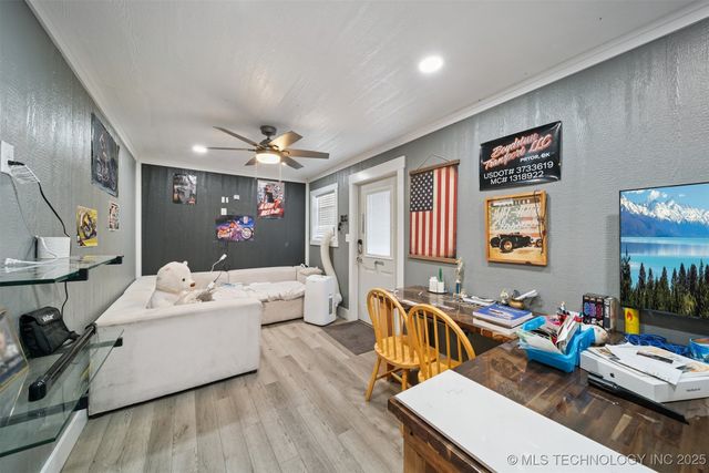 290 E 483 Road, Salina, OK 74365