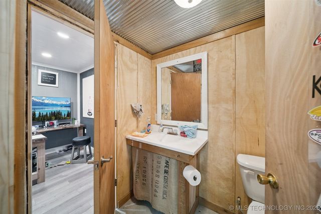 290 E 483 Road, Salina, OK 74365