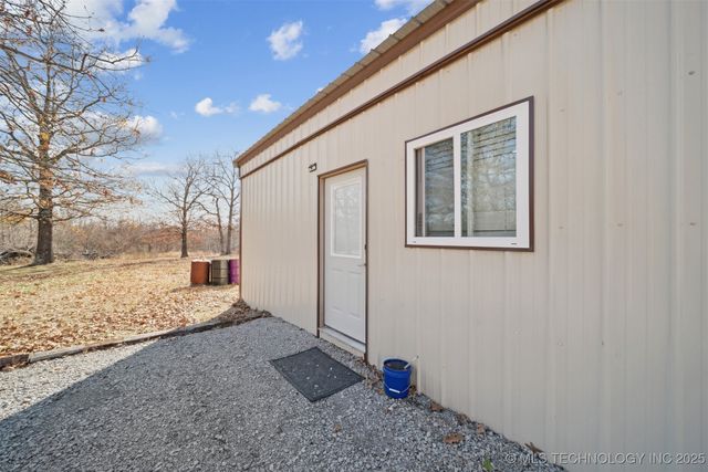 290 E 483 Road, Salina, OK 74365