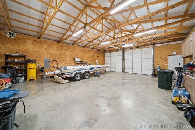 290 E 483 Road, Salina, OK 74365