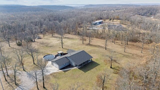 290 E 483 Road, Salina, OK 74365