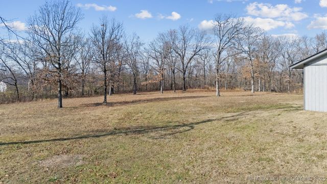 290 E 483 Road, Salina, OK 74365