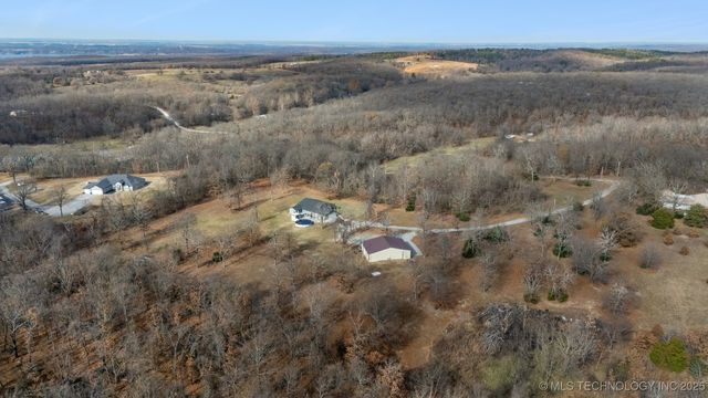 290 E 483 Road, Salina, OK 74365