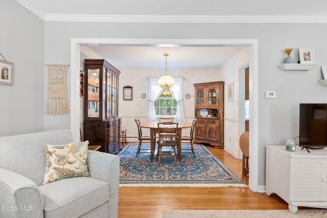 6 Hadel Road, Glenville, NY 12302