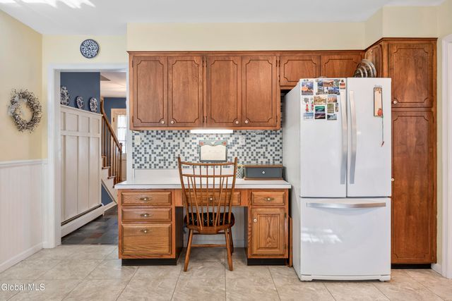 6 Hadel Road, Glenville, NY 12302