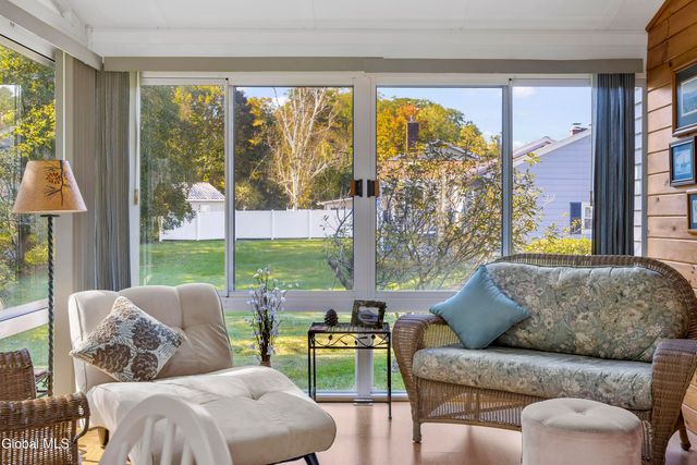 6 Hadel Road, Glenville, NY 12302