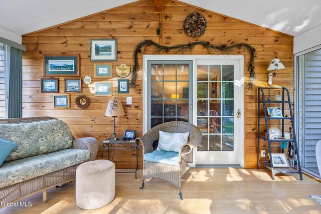 6 Hadel Road, Glenville, NY 12302