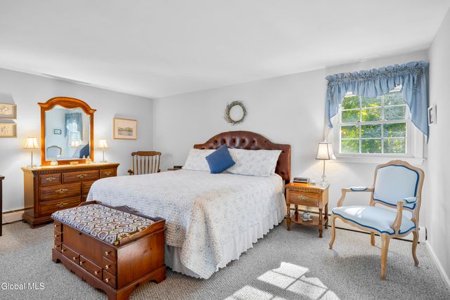 6 Hadel Road, Glenville, NY 12302