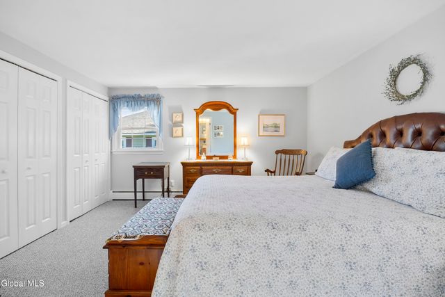 6 Hadel Road, Glenville, NY 12302