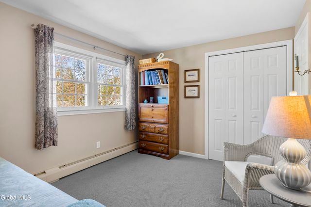 6 Hadel Road, Glenville, NY 12302